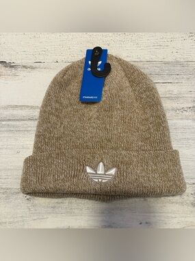 Adidas UNISEX TREFOIL BEANIE OFF WHITE-STONE KHAKI-CARDBOARD BROWN/OFF WHITE NEW